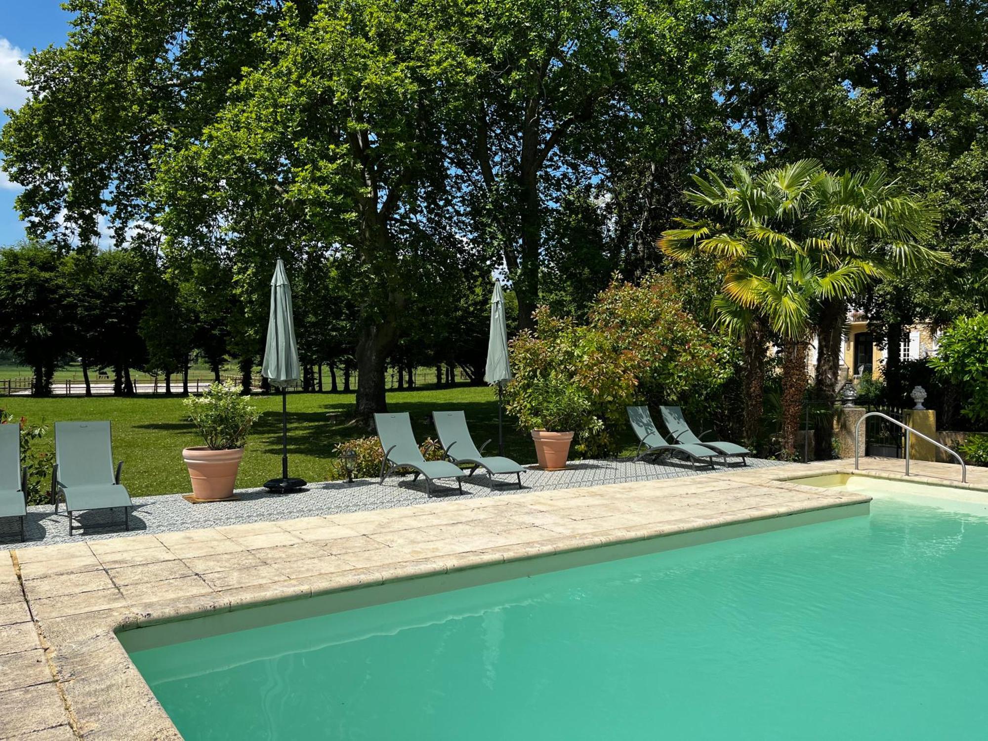 Siorac-en-Périgord Le Bouquet Bleu Bed And Breakfast מראה חיצוני תמונה