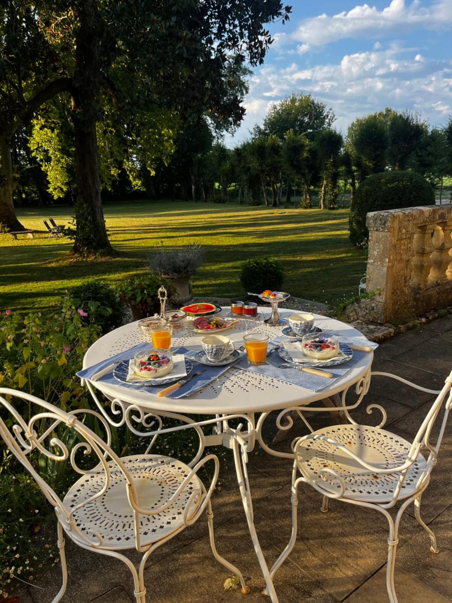 Siorac-en-Périgord Le Bouquet Bleu Bed And Breakfast מראה חיצוני תמונה