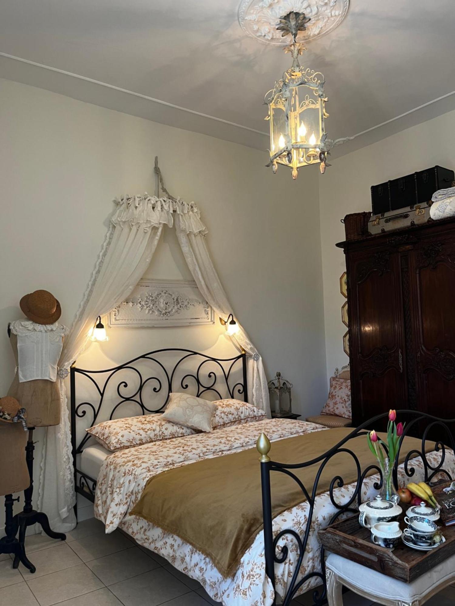 Siorac-en-Périgord Le Bouquet Bleu Bed And Breakfast מראה חיצוני תמונה